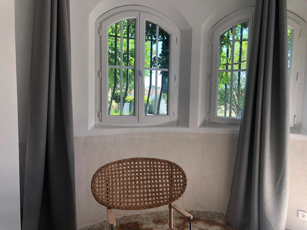 La Tour- Pigeonnier Provencal - Mas Des Sous Bois Villa Ventabren Dış mekan fotoğraf